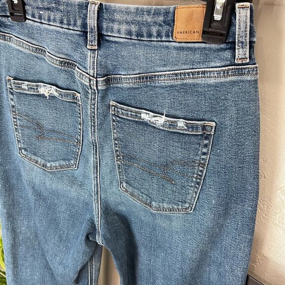 American Eagle Curvy Mom Jeans high waist size 2 Long - Picture 9 of 16
